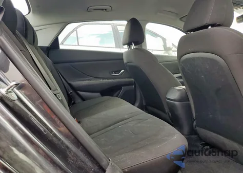 2023 Hyundai Elantra Sel z USA, uszkodzony, nr VIN 5NPLM4AG2PH108816